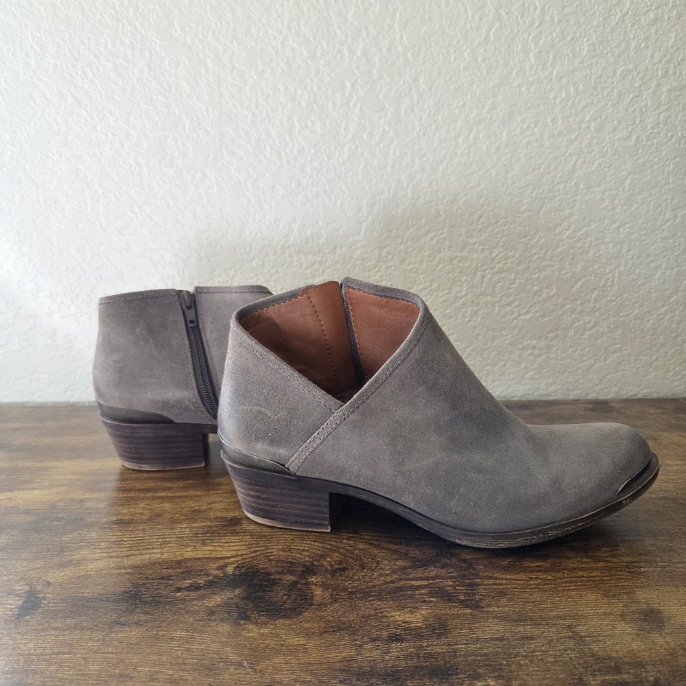 Lucky Brand Low‎ Ankle Metal Detail Grey Western Suede Bootie US 8M 38 Women's